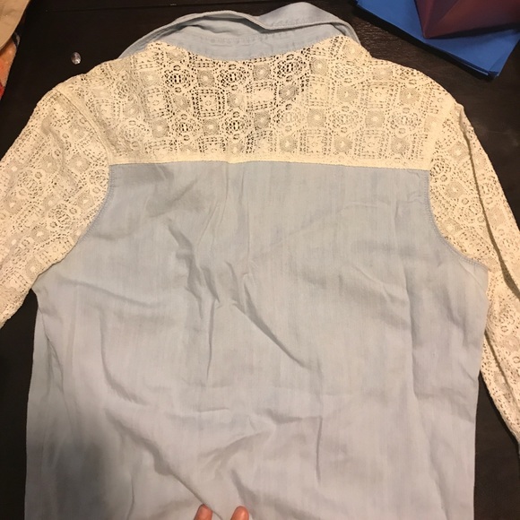 Clothes - Picture 3 of 3