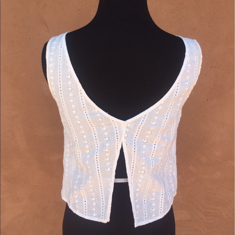 Brandy Melville white crop top with slip/open back - Picture 2 of 8