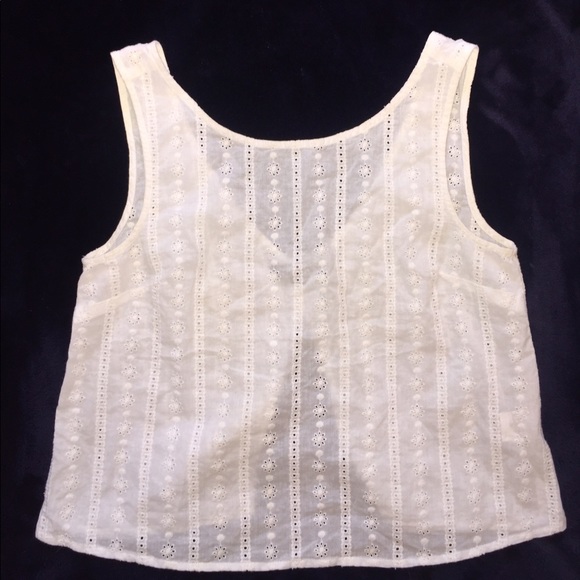 Brandy Melville white crop top with slip/open back - Picture 4 of 8