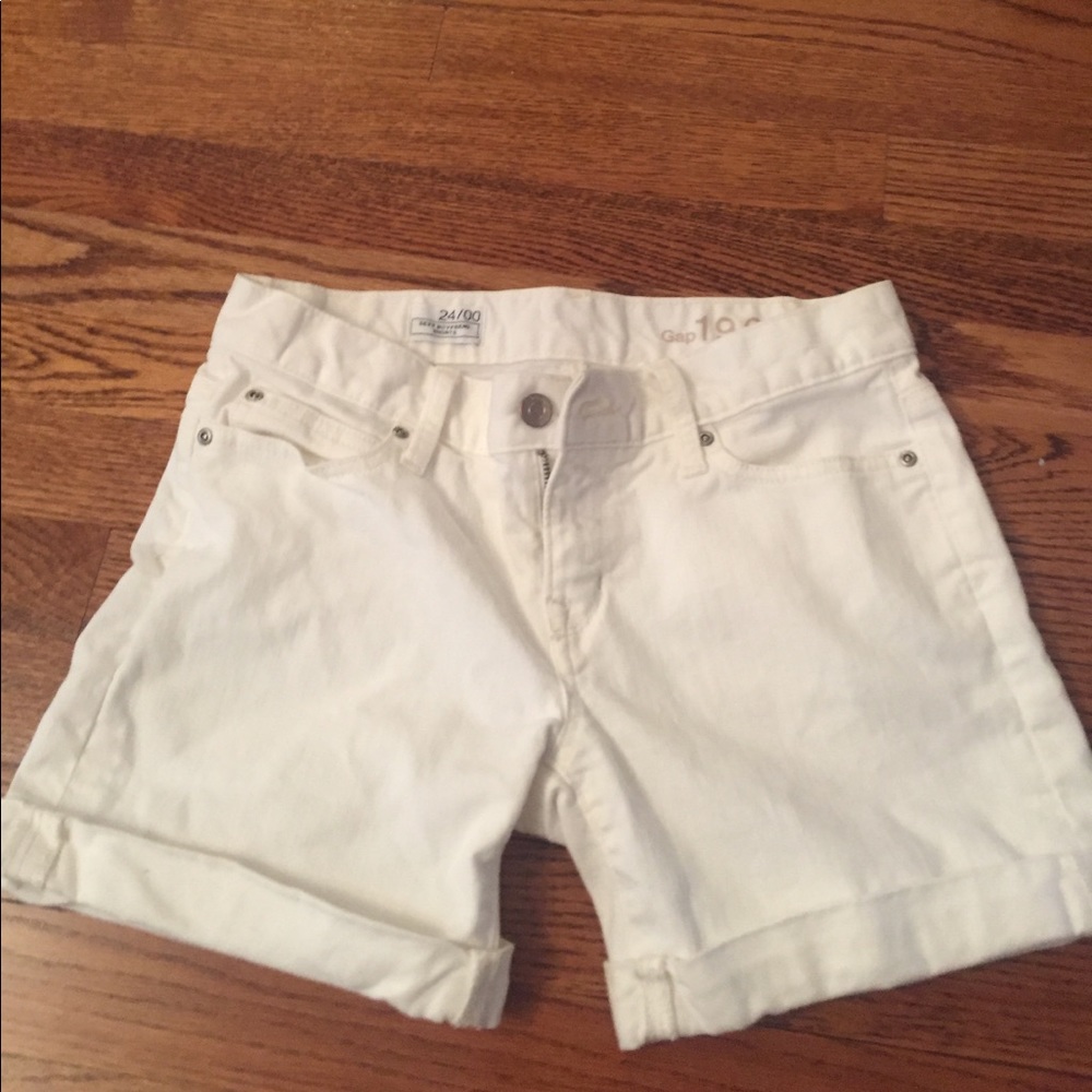 gap sexy boyfriend shorts