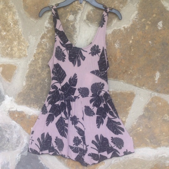 Romper - Picture 1 of 2