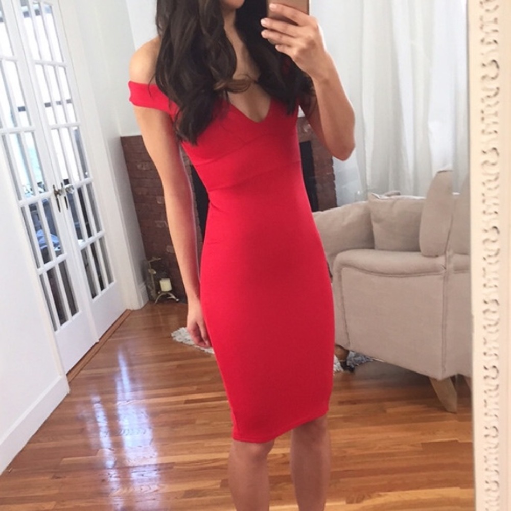 Boohoo Skye Sweetheart Off Shoulder Red Dress