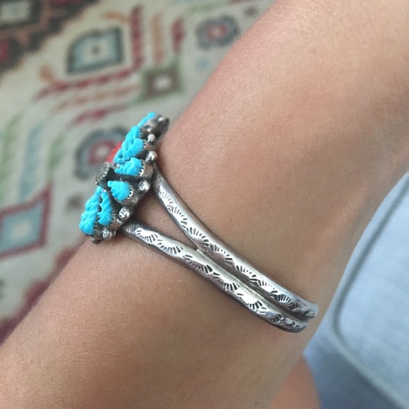Vintage Zuni Turquoise and Coral Cuff - Picture 7 of 8