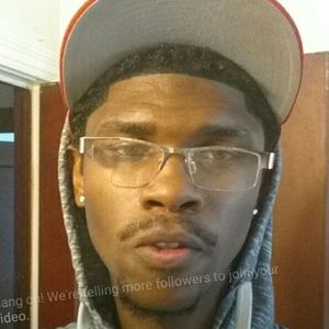 Meet your Posher, Tay