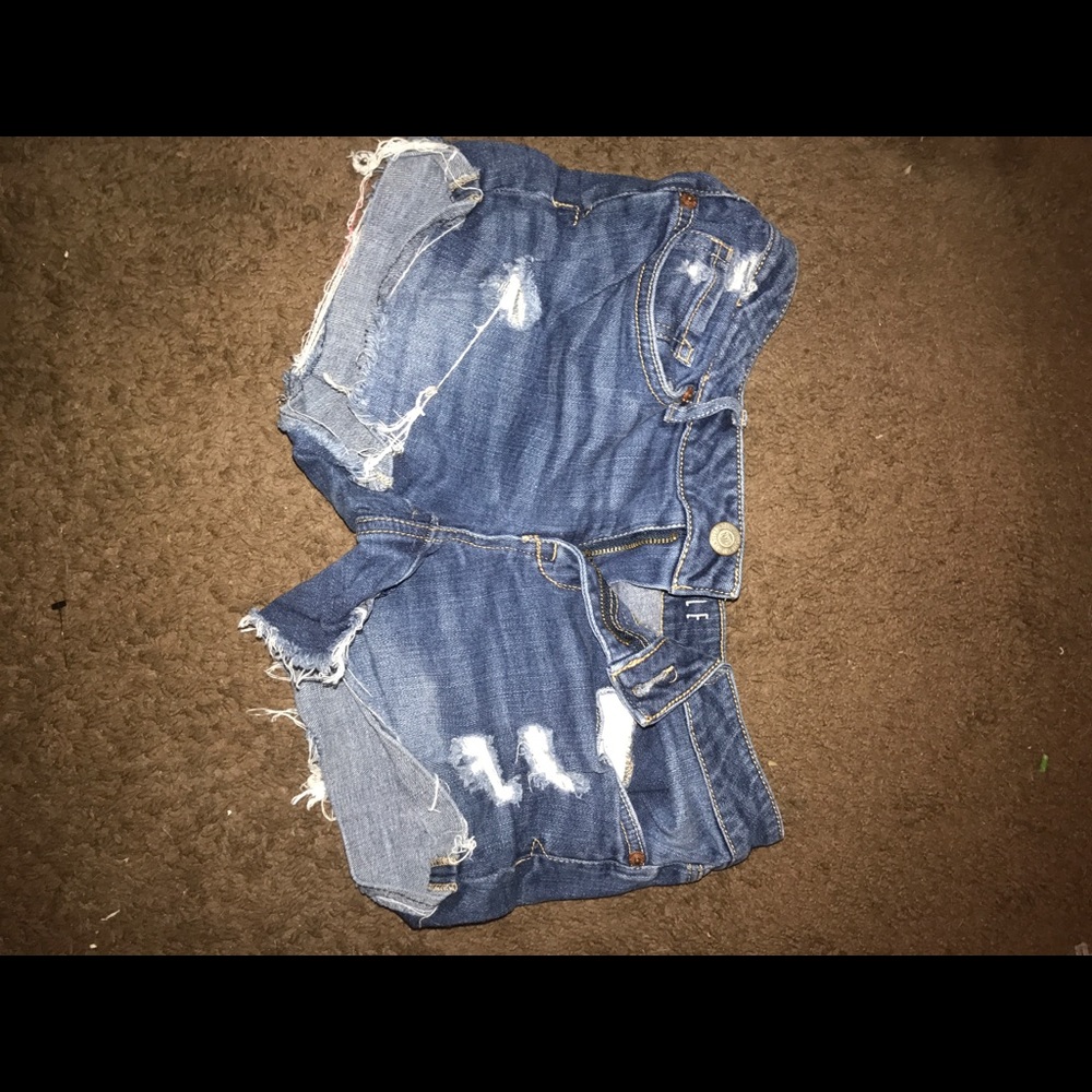 Shorts - Picture 5 of 6