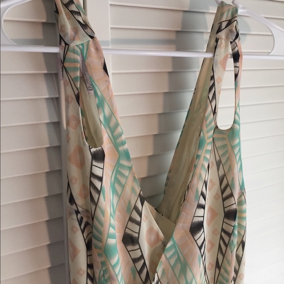 Patterned Dress - Picture 2 of 6