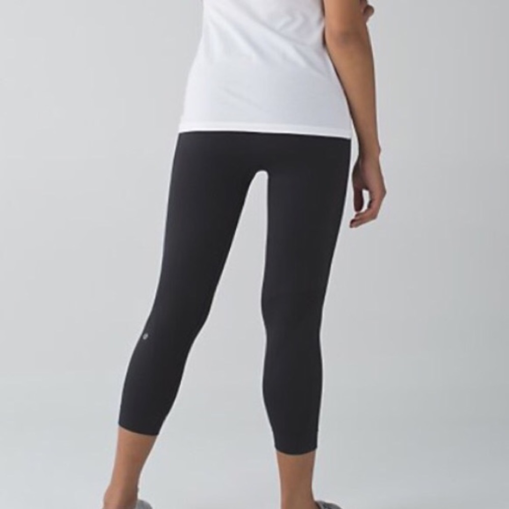Lululemon Zone In Crop Dark Gray