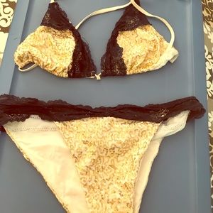 XL Beach Bunny Lace Bikini