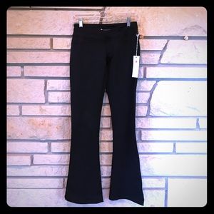 Kira Grace flair yoga pants