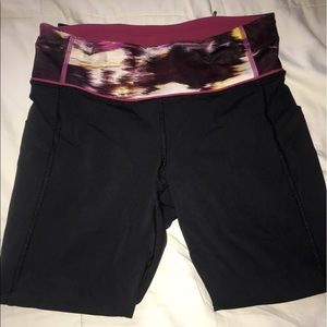 Lululemon pace rival barely worn