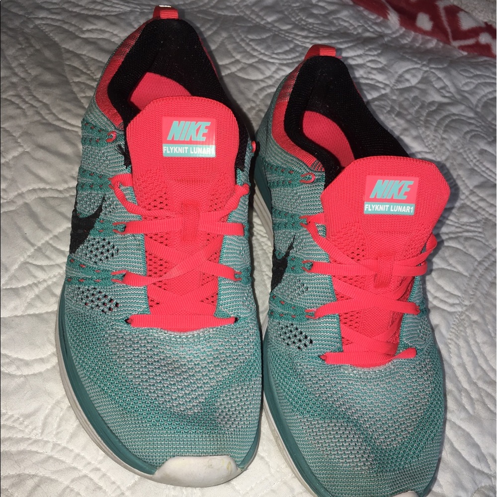 Nike Sneakers