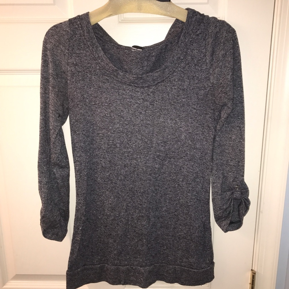 Stretchy Gray Top