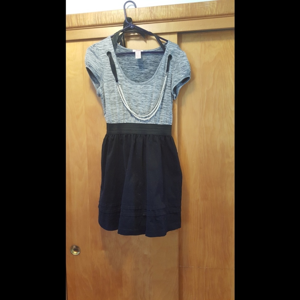 Candie's size L dress