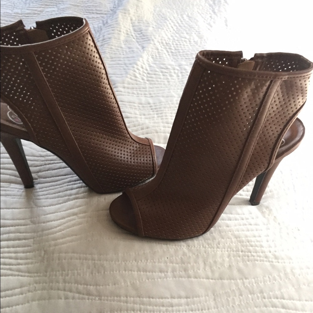 Cognac Perforated Booties