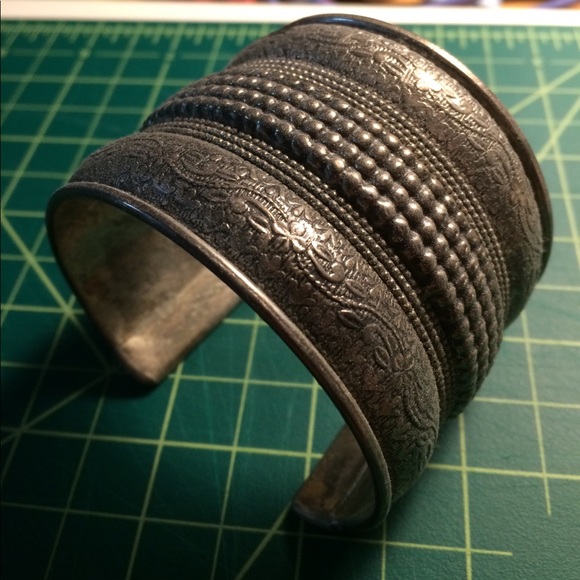 Jewelry - Silver Wrist Cuff Jewelry - Silver Wrist Cuff