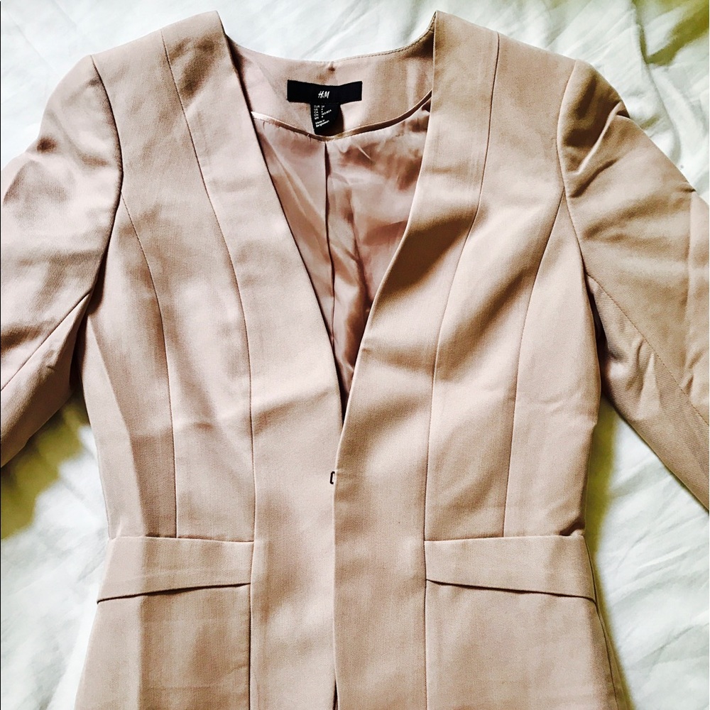H&M Blazer - never been worn -$10