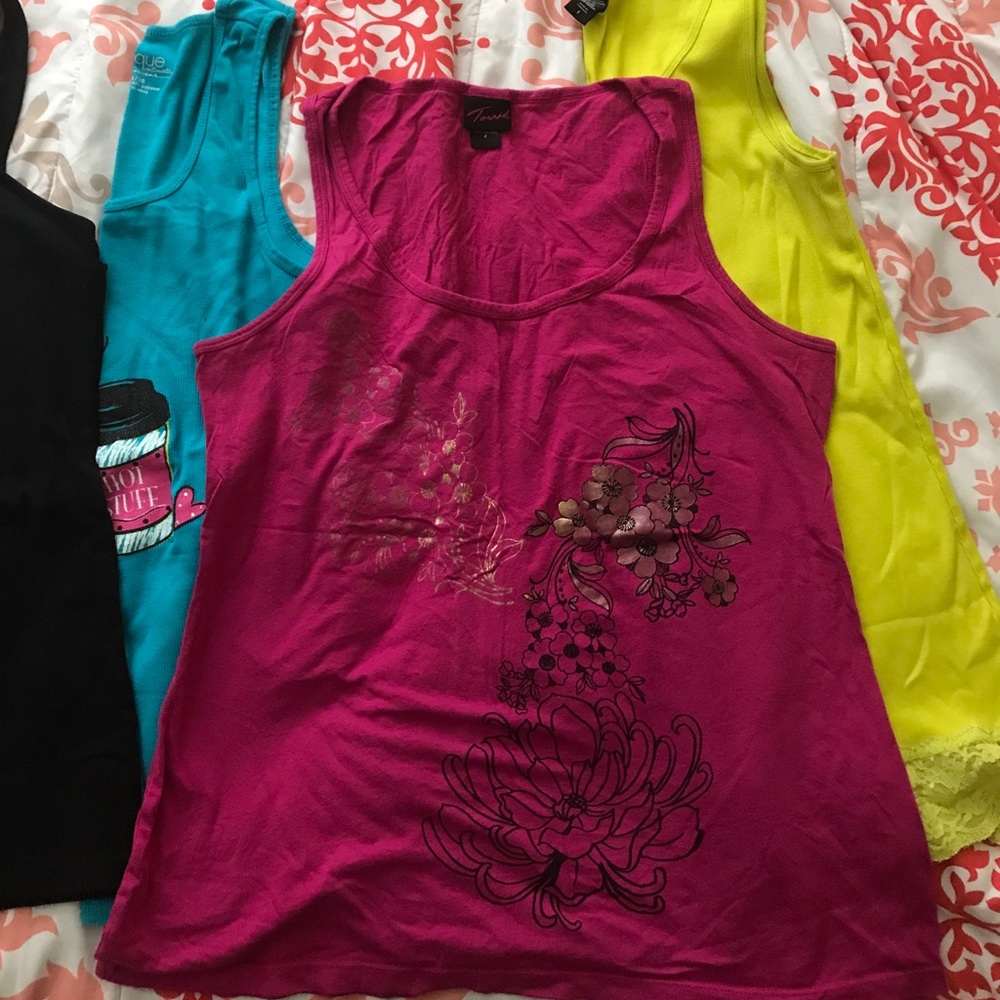 5 total Tanks. Working out or relaxing at home.