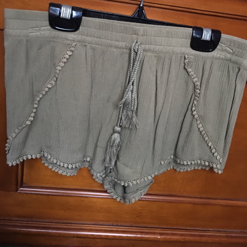 Loose mini shorts