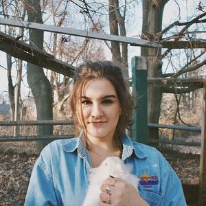 Meet your Posher, Pauline