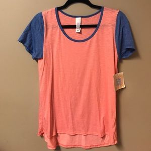 Small LuLaRoe Classic Tee with Randy sleeve