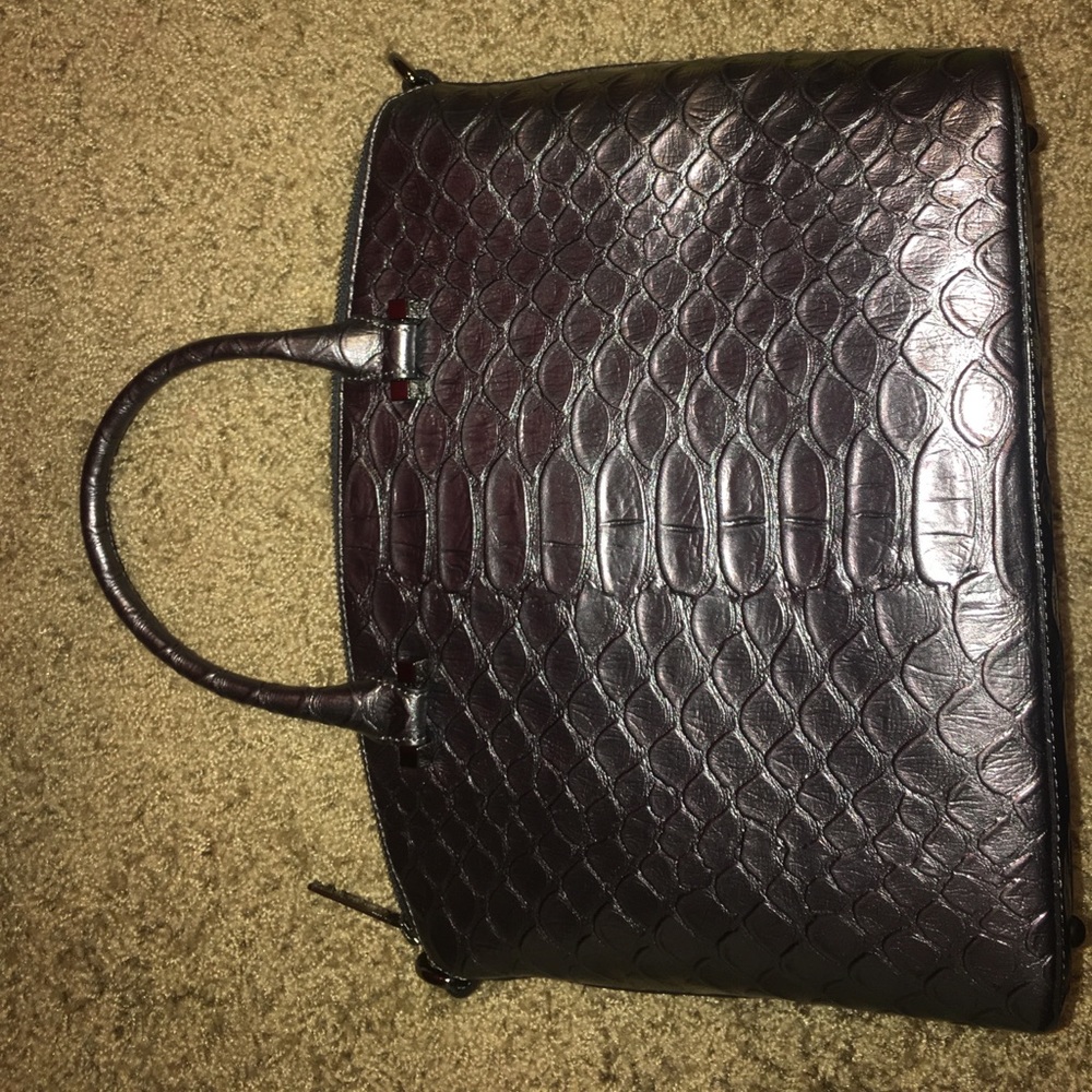 Purse - Picture 3 of 5