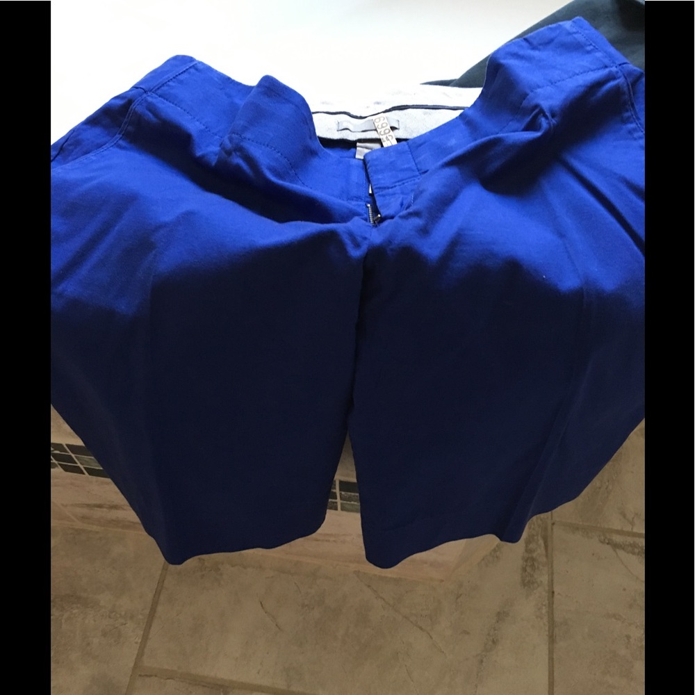 🚫DONATED🚫 
Gap royal blue shorts