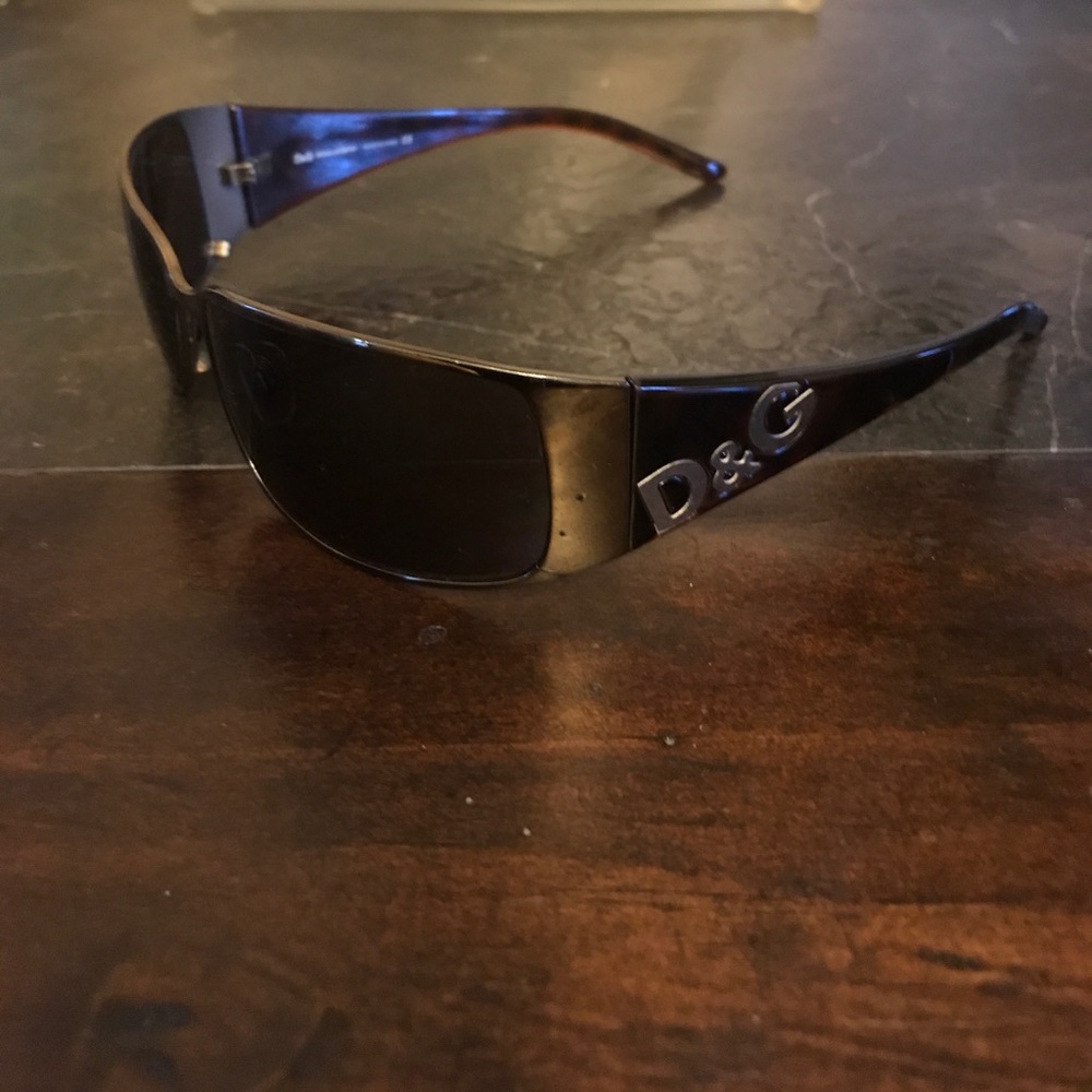 D&G sunglasses brown with gold trim