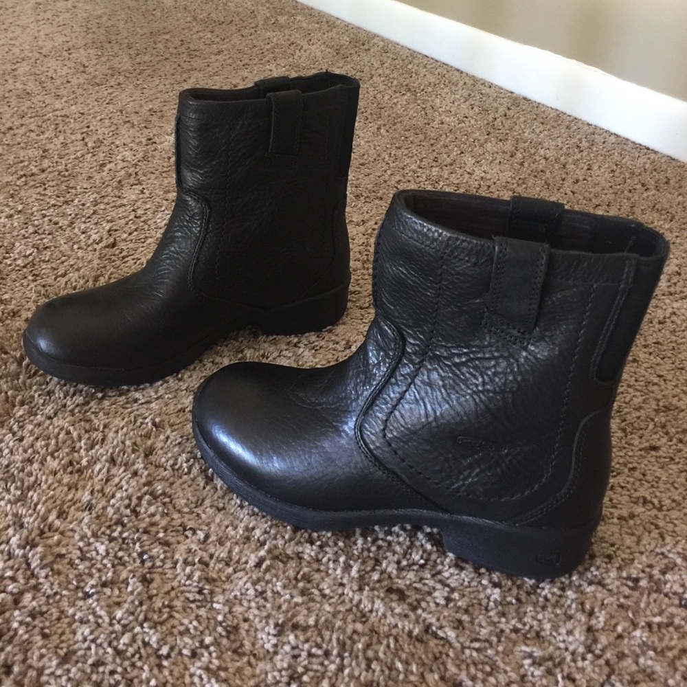 Keen pull-on winter boots