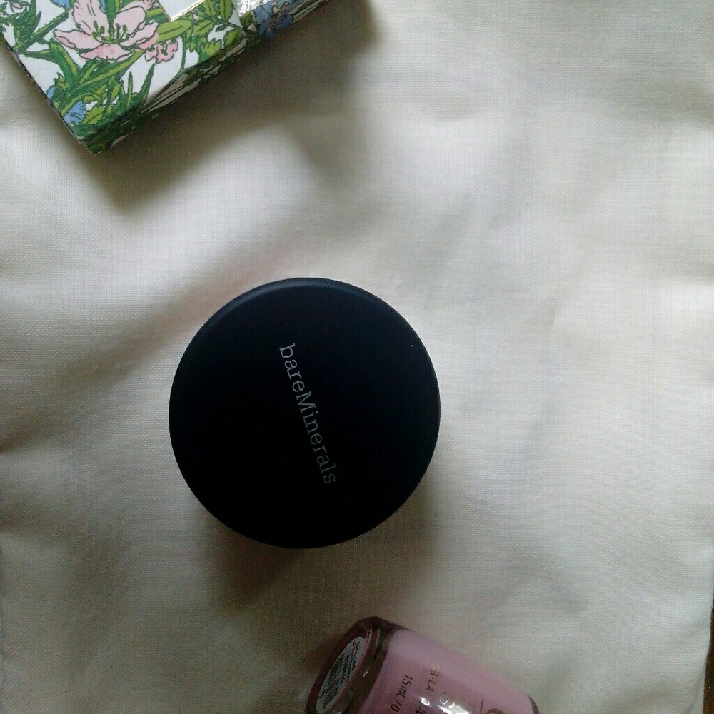 Bare Minerals New  Velvet Peach Blush