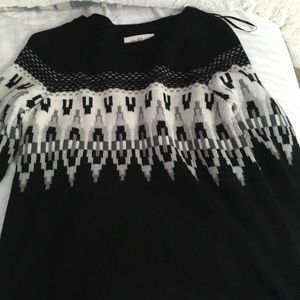 Gray white and black knitted top