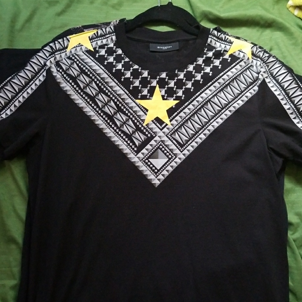 Givenchy tee