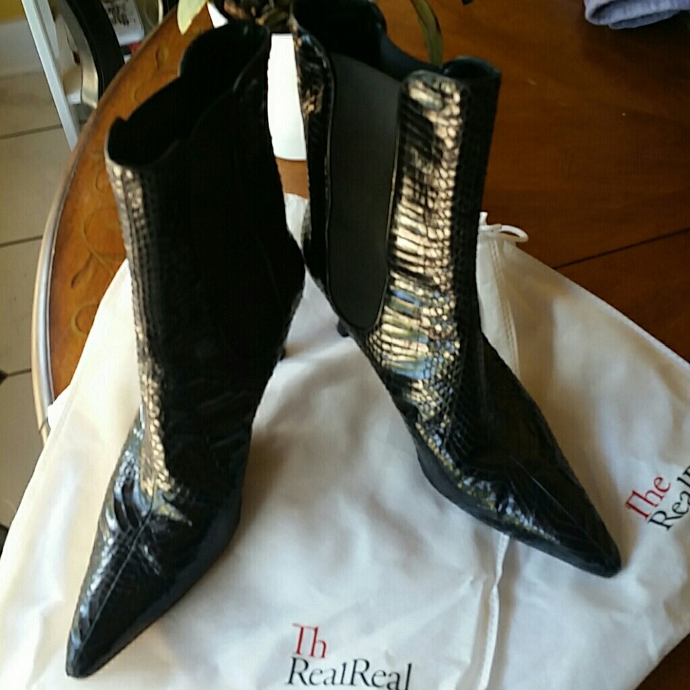 Manolo Blahnik authentic black snakeskin boots