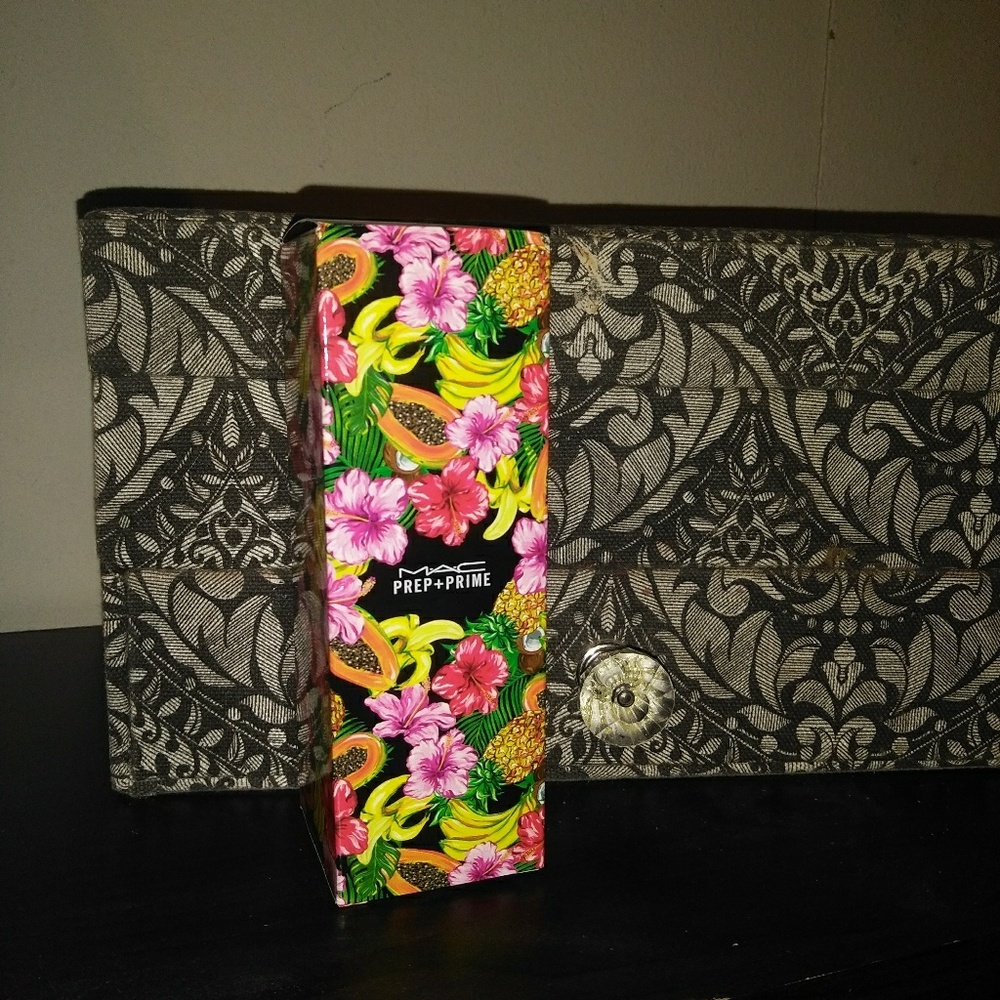 MAC Fruity Juicy Prep Prime