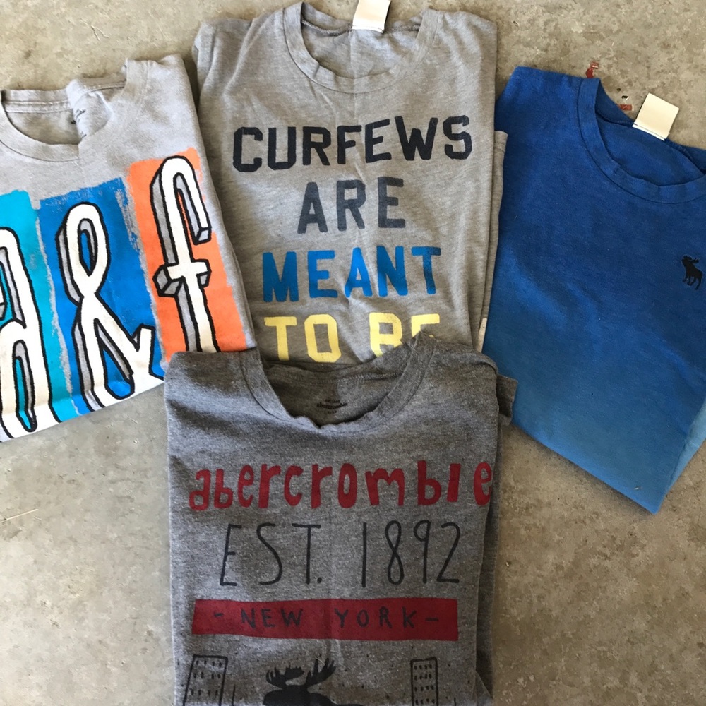 Abercrombie Tshirts sz L