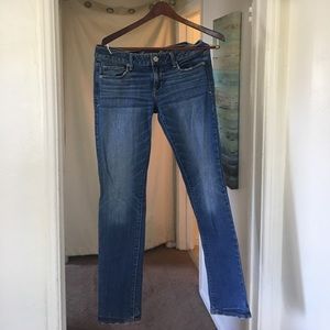 SALE ‼️Med stretch American eagle size 8 low rise