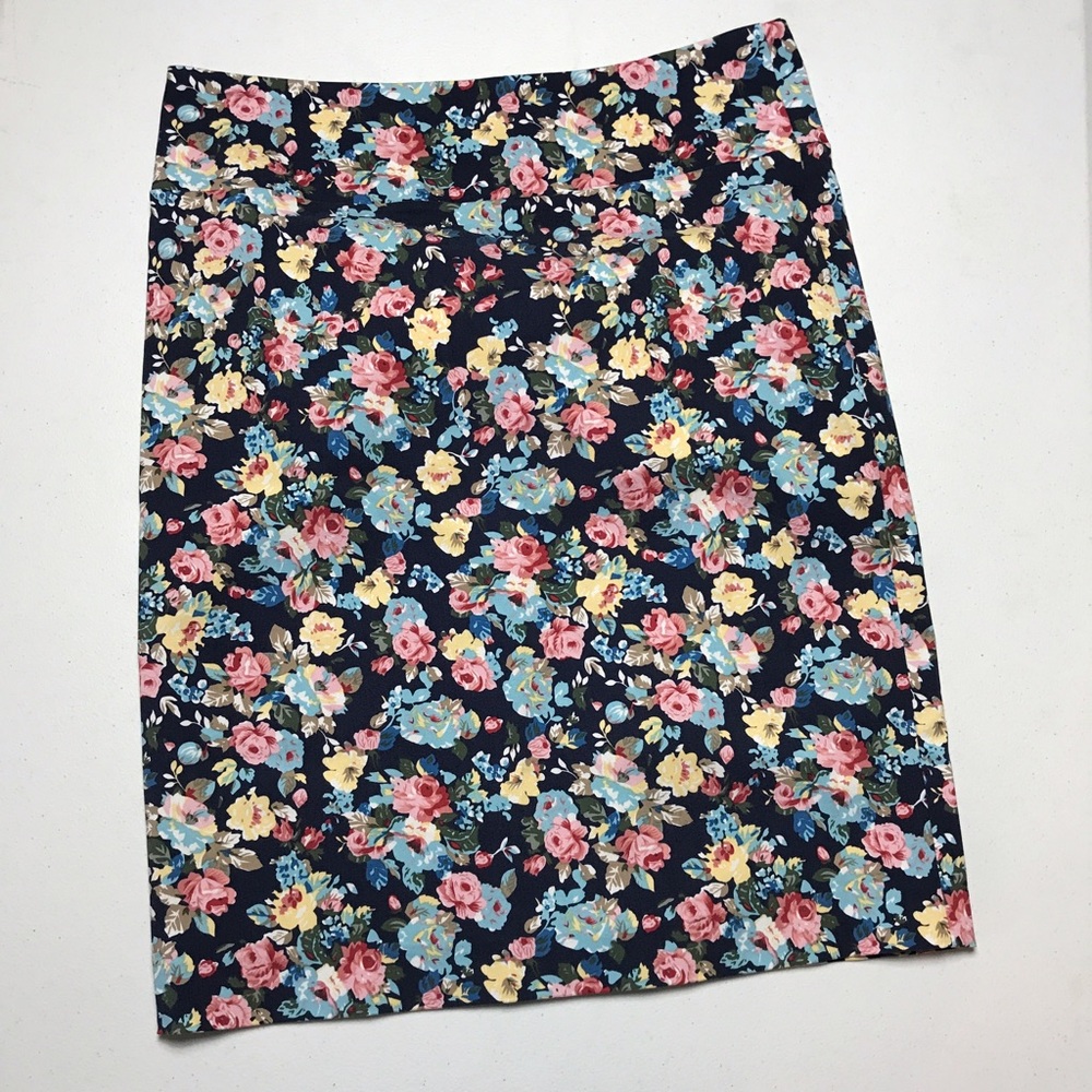 Margaret M pencil skirt "Katie"