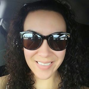 Meet your Posher, Ginny vee