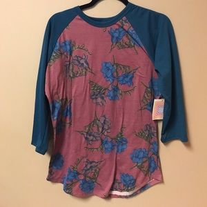 Large LuLaRoe Randy Tee