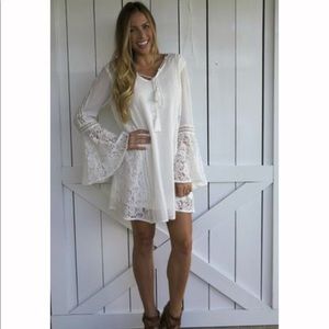 Gorgeous bell sleeve dress