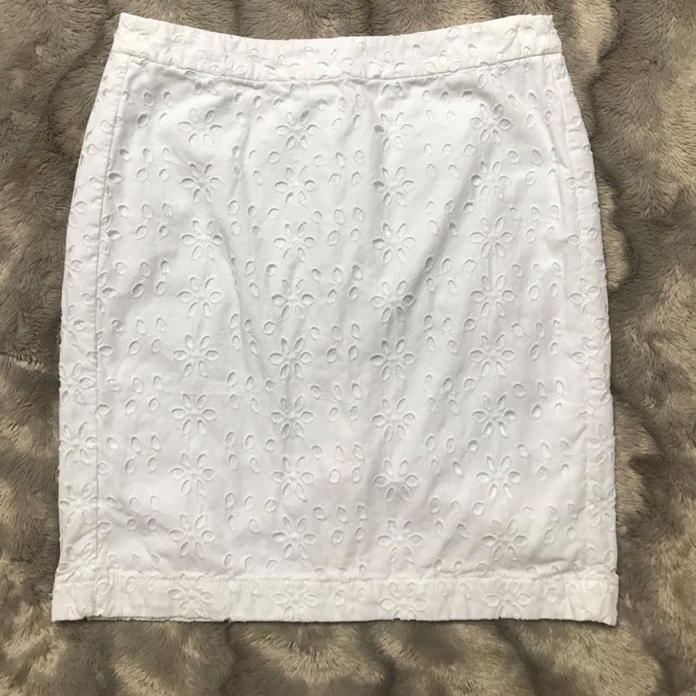 NWOT White eyelet Old Navy skirt 6