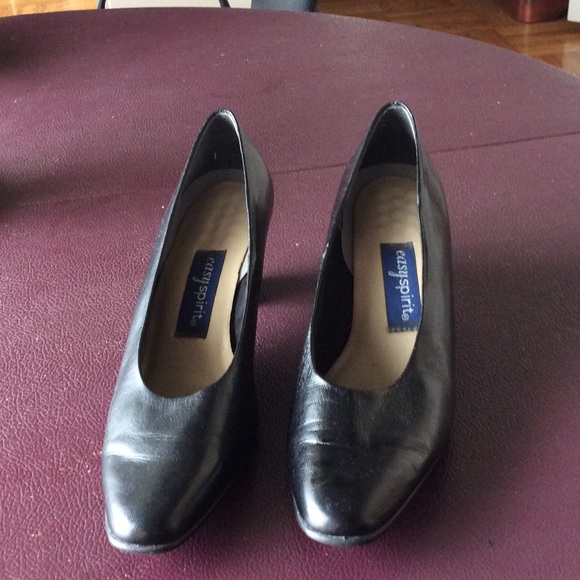 Black high heels - Picture 2 of 2