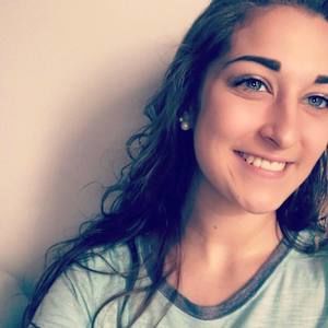 Meet your Posher, Dayna