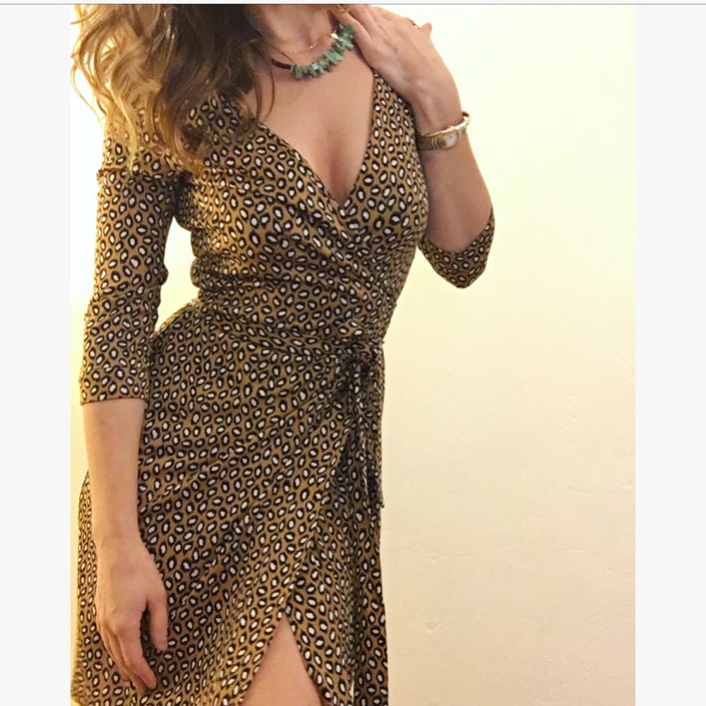 DVF leopard print wrap dress xs vintage 😍
