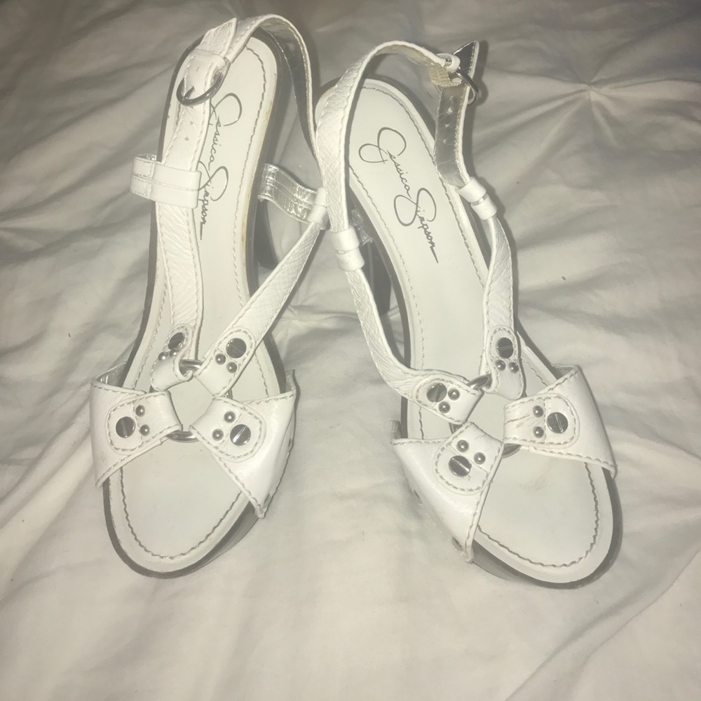 Jessica Simpson White and wood colored stilettos