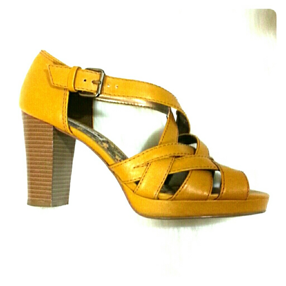 American Eagle Heel