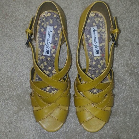 American Eagle Heel - Picture 5 of 8