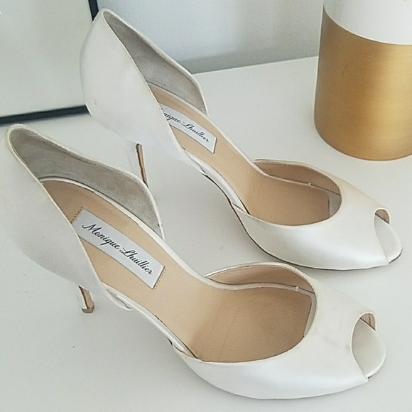 🔴SOLD🔴 Monique Lhuillier Satin Pump D'Orsay - Picture 3 of 8