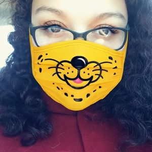 Meet your Posher, Monica