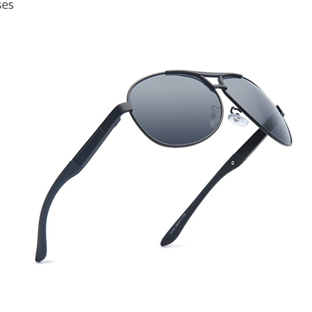 Unisex black on black polarized sun glasses