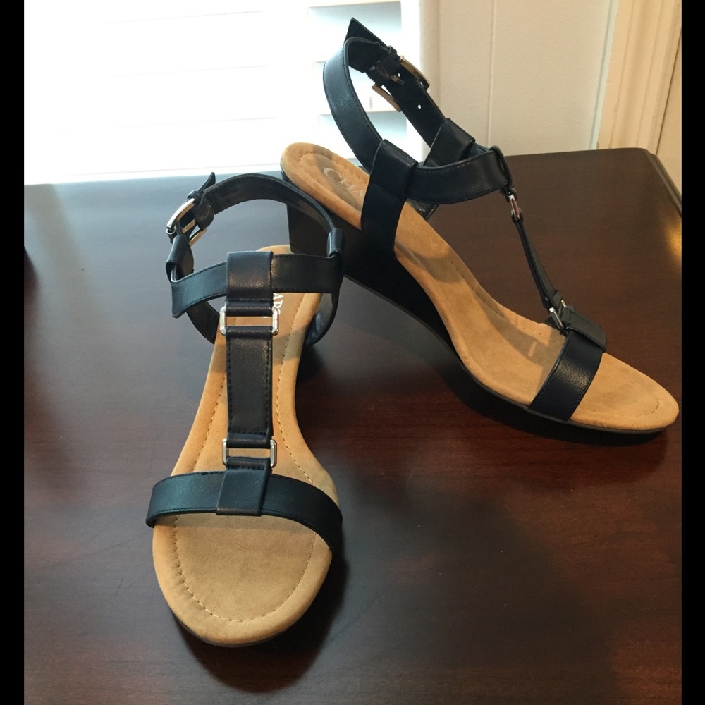 Cute summer sandals by Chaps.